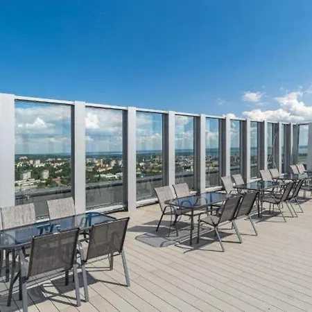 Hanza Tower With Bathtub 15th To 26th Floor