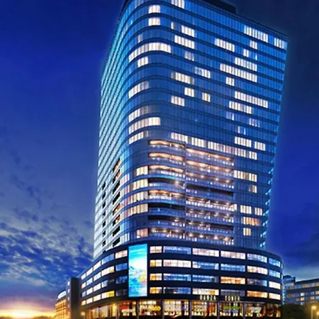 Hanza Tower With Bathtub 15th To 26th Floor شتشيتسين